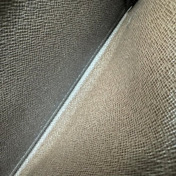 Louis Vuitton Leather Wallet 335-021425 - Picture 12 of 13